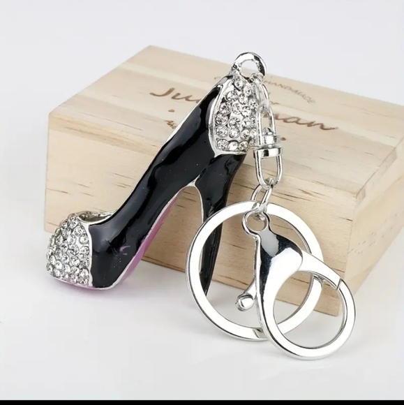 NWT 👠 Crystal High Heel Key Charm - Picture 1 of 4
